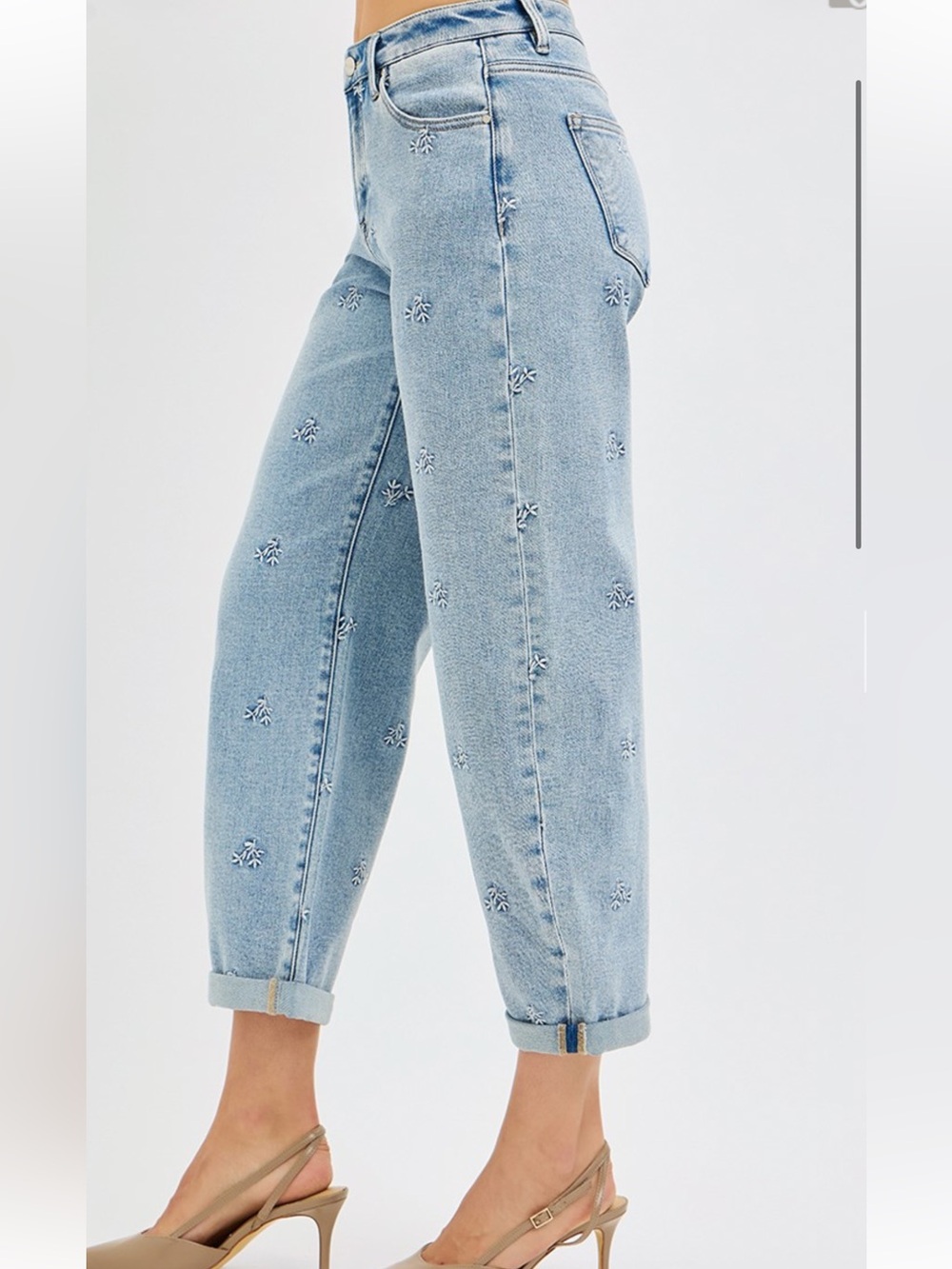 321 ❤️PLUS RISEN HIGH RISE LEAF EMBO DETAILED BARREL JEANS - Picture 3 of 3
